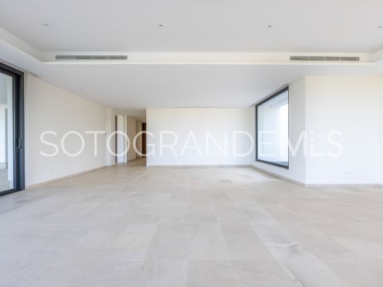 Villa for sale in Zona G with 6 bedrooms | Ondomus