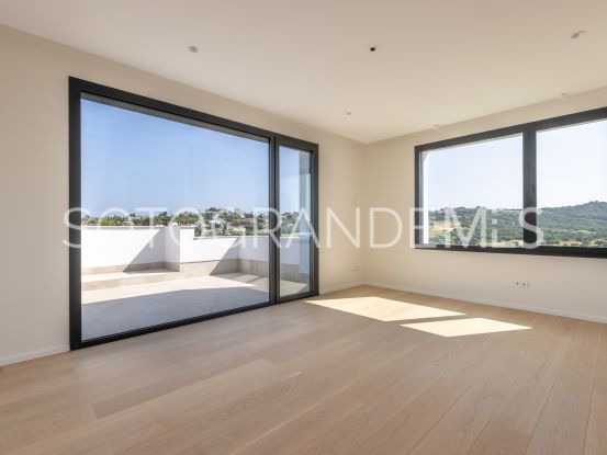 Villa for sale in Zona G with 6 bedrooms | Ondomus