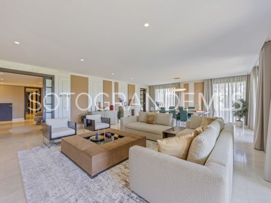 4 bedrooms Hacienda de Valderrama ground floor duplex for sale | Ondomus