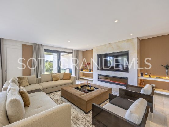 4 bedrooms Hacienda de Valderrama ground floor duplex for sale | Ondomus