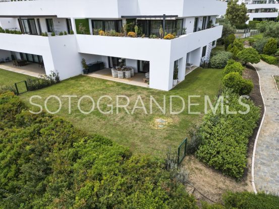 4 bedrooms Hacienda de Valderrama ground floor duplex for sale | Ondomus