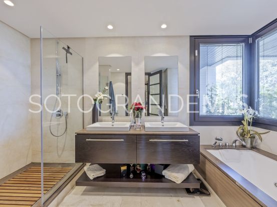 4 bedrooms Hacienda de Valderrama ground floor duplex for sale | Ondomus