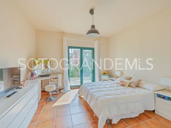 Pareado en venta en El Casar Fronda con 4 dormitorios | Ondomus