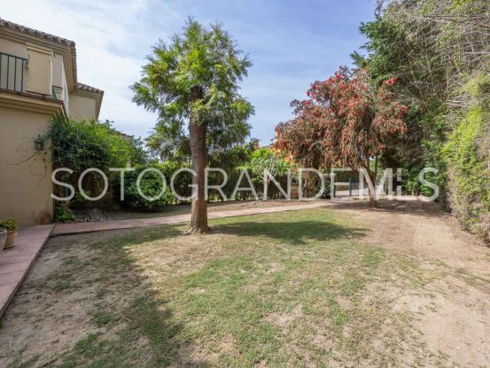 Pareado en venta en El Casar Fronda con 4 dormitorios | Ondomus