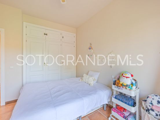 Pareado en venta en El Casar Fronda con 4 dormitorios | Ondomus