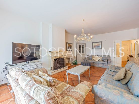 Pareado en venta en El Casar Fronda con 4 dormitorios | Ondomus