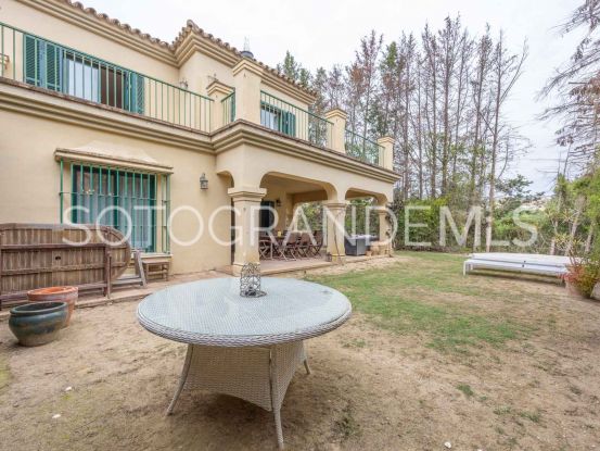 Pareado en venta en El Casar Fronda con 4 dormitorios | Ondomus
