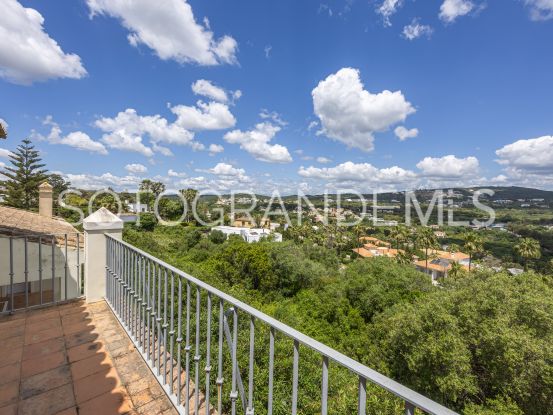 Zona F villa with 4 bedrooms | Ondomus