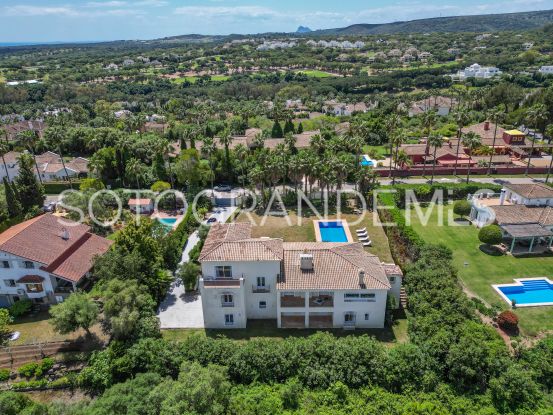 Zona F villa with 4 bedrooms | Ondomus