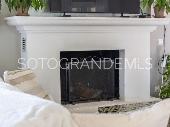Zona F villa with 4 bedrooms | Ondomus