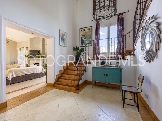 Zona F villa with 4 bedrooms | Ondomus