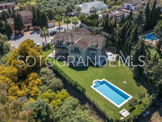 Zona B, villa con 6 dormitorios a la venta | Ondomus