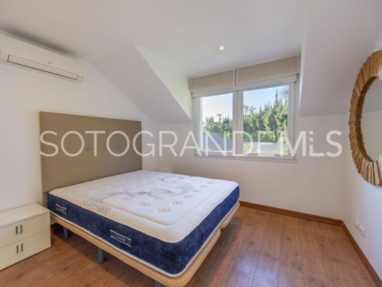 Zona B, villa con 6 dormitorios a la venta | Ondomus