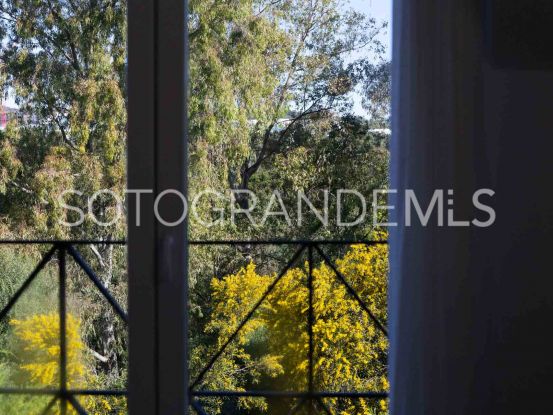 Zona B, villa con 6 dormitorios a la venta | Ondomus