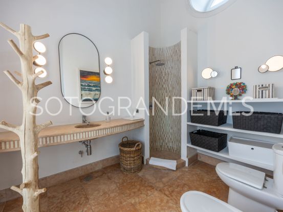 Villa for sale in Zona M, La Reserva | Ondomus