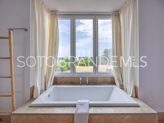 Villa for sale in Zona M, La Reserva | Ondomus
