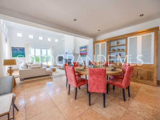 Villa for sale in Zona M, La Reserva | Ondomus