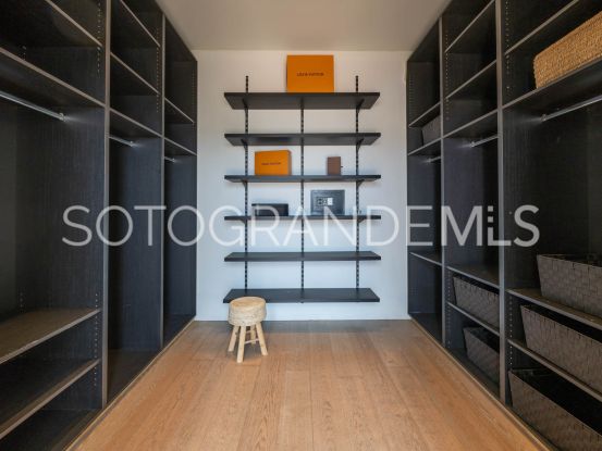 Villa for sale in Zona M, La Reserva | Ondomus