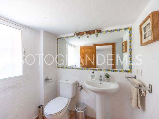 For sale villa in Zona B | Ondomus