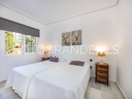For sale villa in Zona B | Ondomus