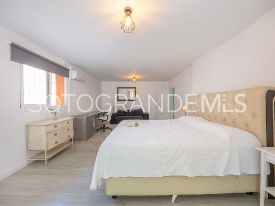 For sale villa in Zona B | Ondomus