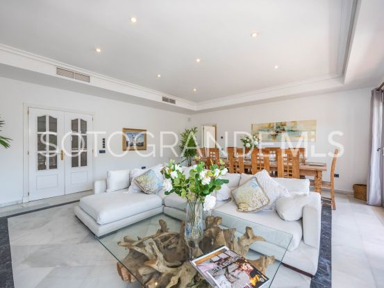 For sale villa in Zona B | Ondomus