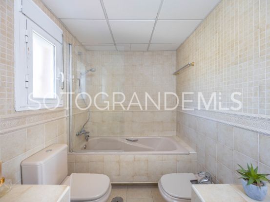 For sale villa in Zona B | Ondomus