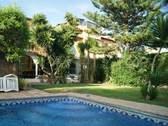 Paraiso Barronal, Estepona, villa con 3 dormitorios a la venta | Garu Estepona