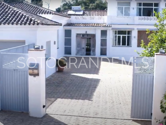 Villa en venta con 5 dormitorios en Sotogrande Costa | Miranda Services