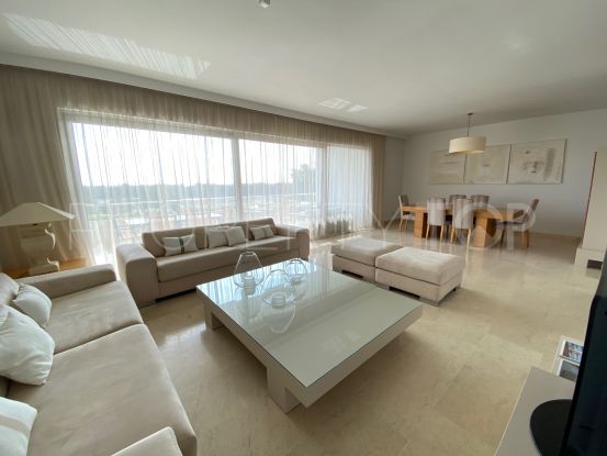 Super Penthouse with solarium in the exclusive Urb Pologardens, a place to live.