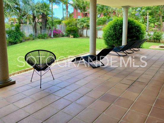 For sale villa with 4 bedrooms in Zona B, Sotogrande | Miranda Services
