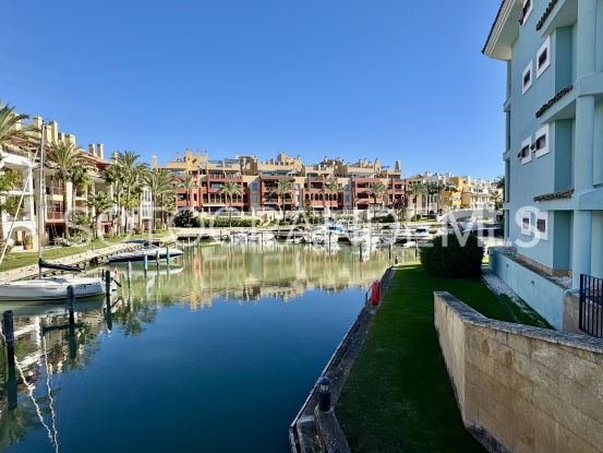 Apartment with 3 bedrooms for sale in Isla Carey, Sotogrande Marina | Miranda Properties