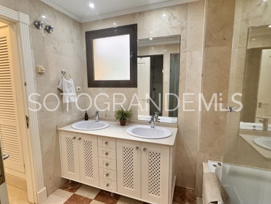 For sale ground floor apartment in Sotogrande Marina with 2 bedrooms | Miranda Properties