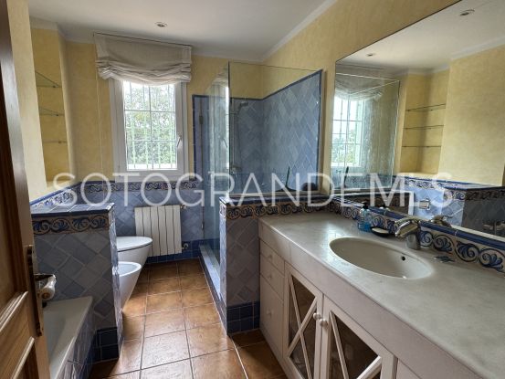 Villa for sale in Sotogrande Alto with 5 bedrooms | Miranda Properties