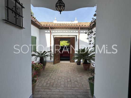 Villa for sale in Sotogrande Alto with 5 bedrooms | Miranda Properties
