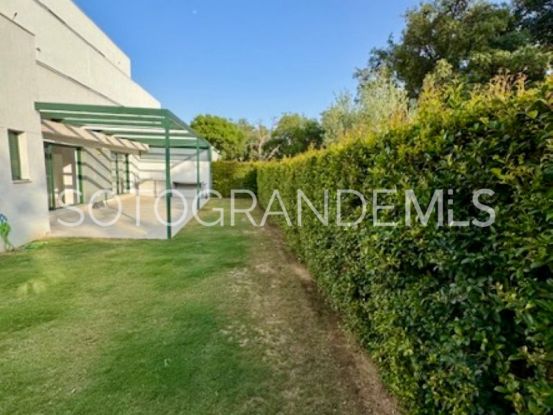 For sale ground floor apartment in Senda Chica with 4 bedrooms | Miranda Properties