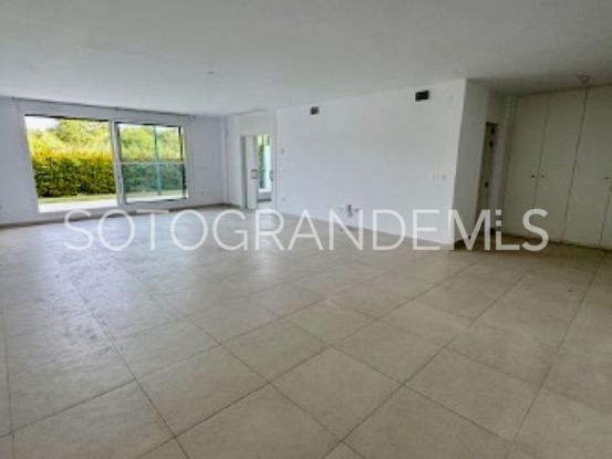 For sale ground floor apartment in Senda Chica with 4 bedrooms | Miranda Properties