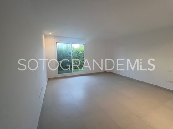 For sale ground floor apartment in Senda Chica with 4 bedrooms | Miranda Properties