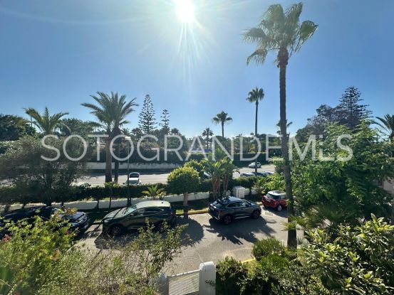 For sale 5 bedrooms town house in Sotogrande Costa | Miranda Properties