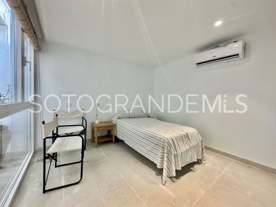 For sale 5 bedrooms town house in Sotogrande Costa | Miranda Properties