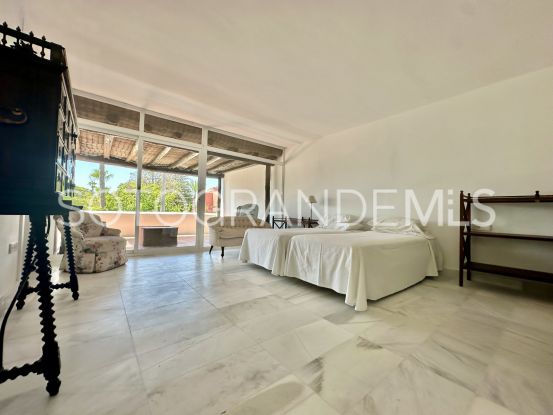 For sale 5 bedrooms town house in Sotogrande Costa | Miranda Properties