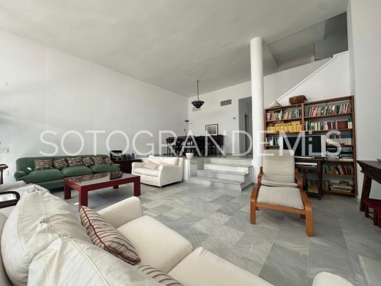 For sale 5 bedrooms town house in Sotogrande Costa | Miranda Properties