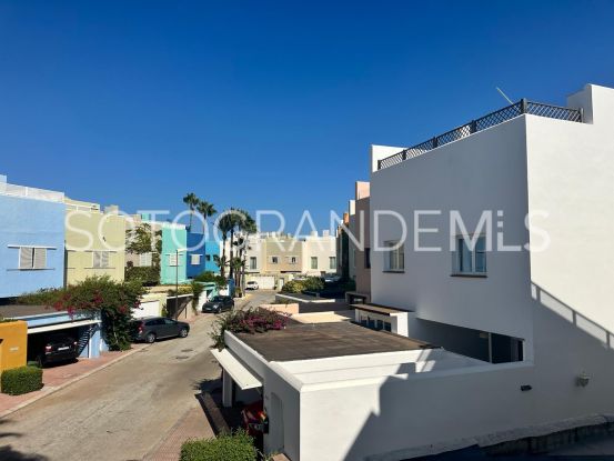 For sale 5 bedrooms town house in Sotogrande Costa | Miranda Properties