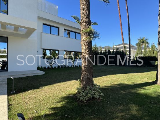 Villa en Reyes y Reinas, Sotogrande Costa | Miranda Properties