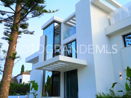5 bedrooms Sotogrande Costa villa | Miranda Properties