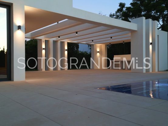 Villa en Reyes y Reinas, Sotogrande Costa | Miranda Properties