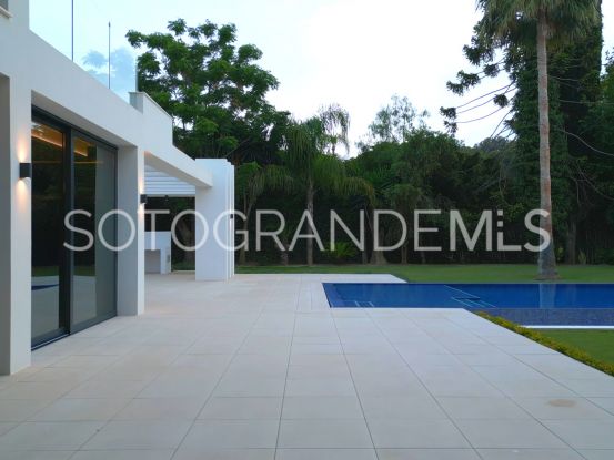 Villa en Reyes y Reinas, Sotogrande Costa | Miranda Properties