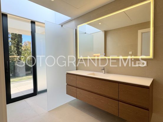 5 bedrooms Sotogrande Costa villa | Miranda Properties