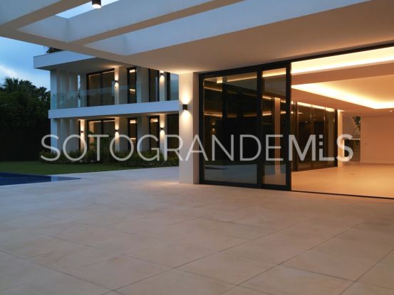 Villa en Reyes y Reinas, Sotogrande Costa | Miranda Properties