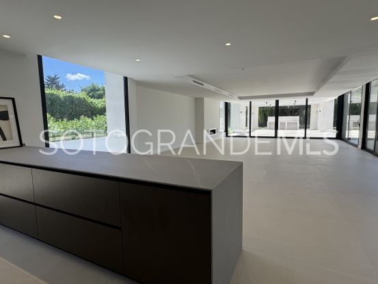 Villa en Reyes y Reinas, Sotogrande Costa | Miranda Properties